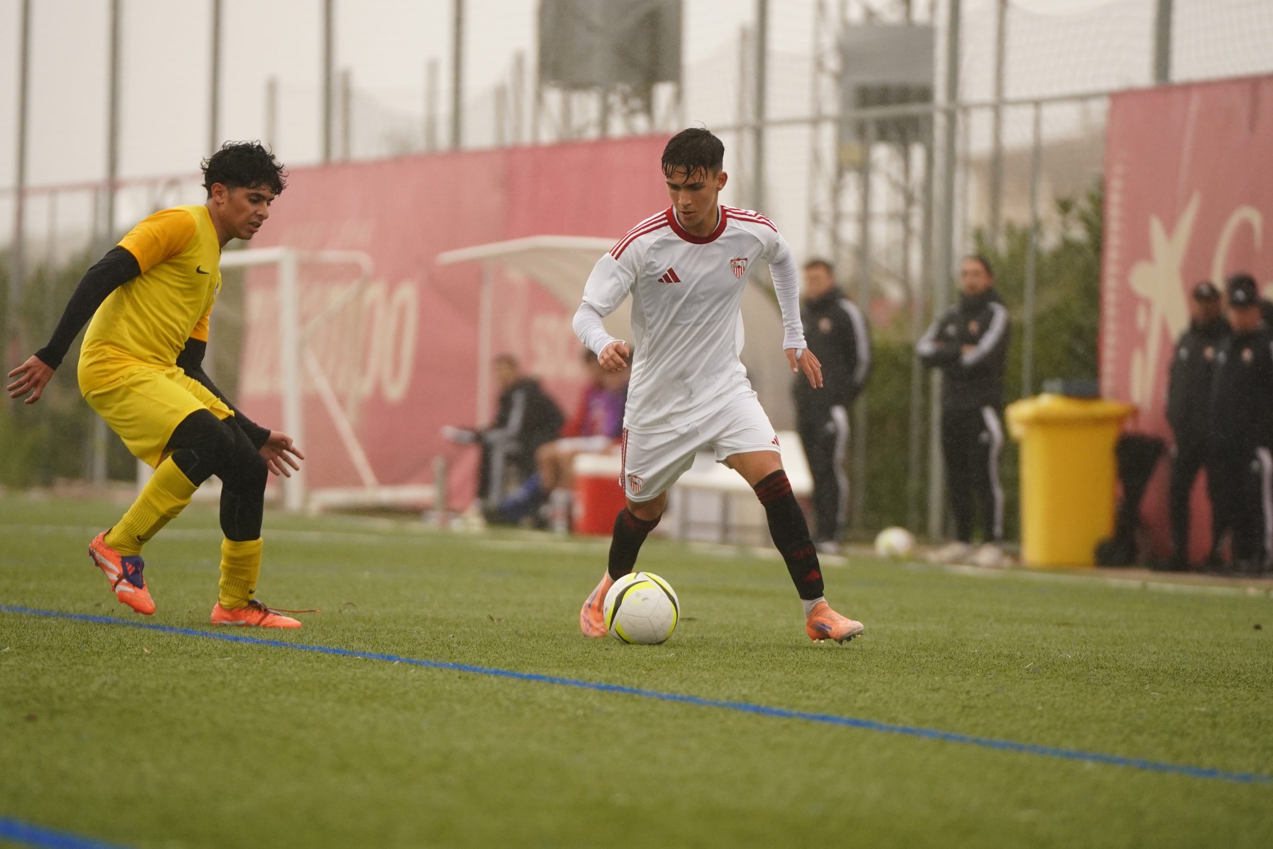 Juvenil “D” extends its winning streak at the Training Ground