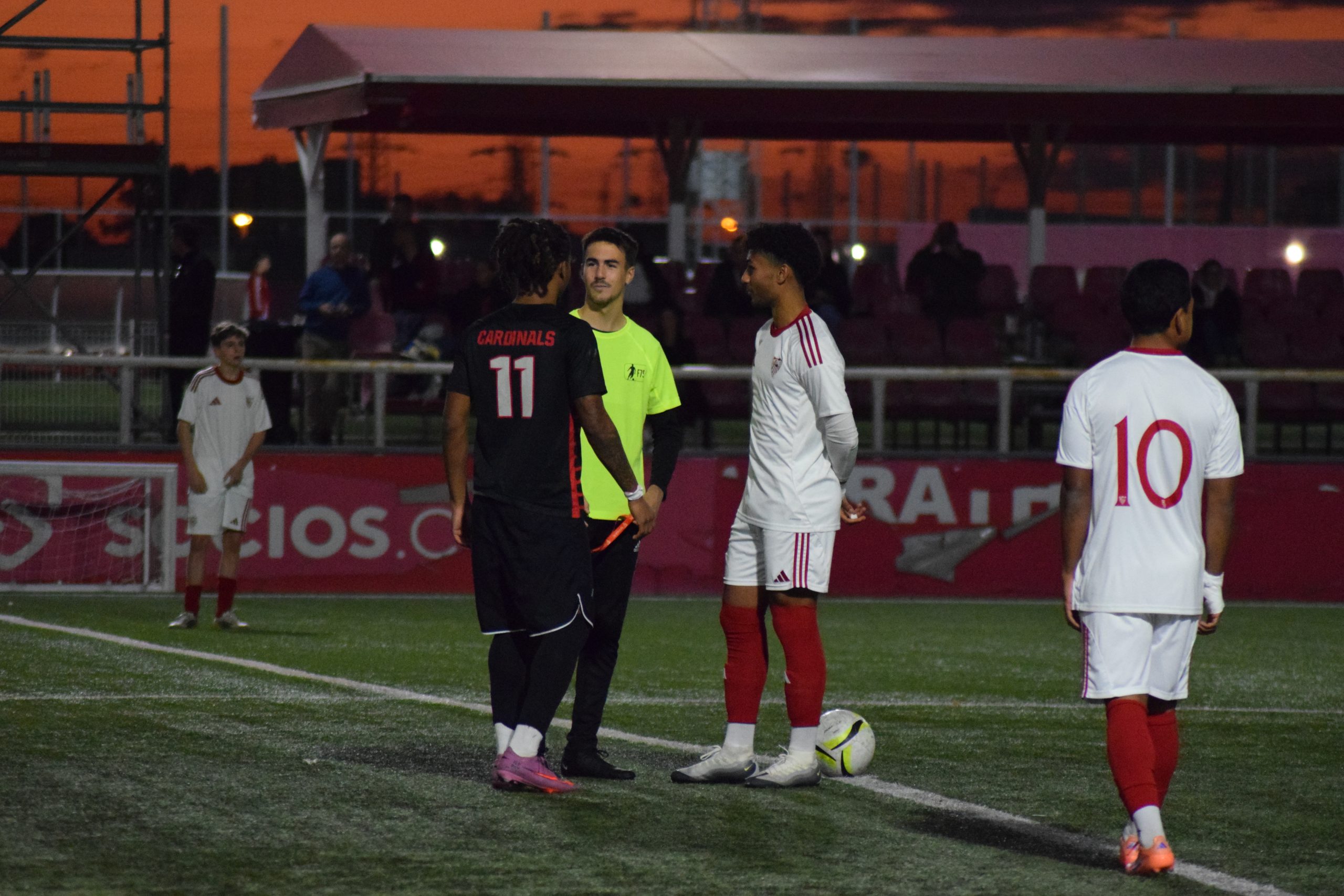 El North Central College vive una jornada de inmersión en la metodología del Sevilla FC