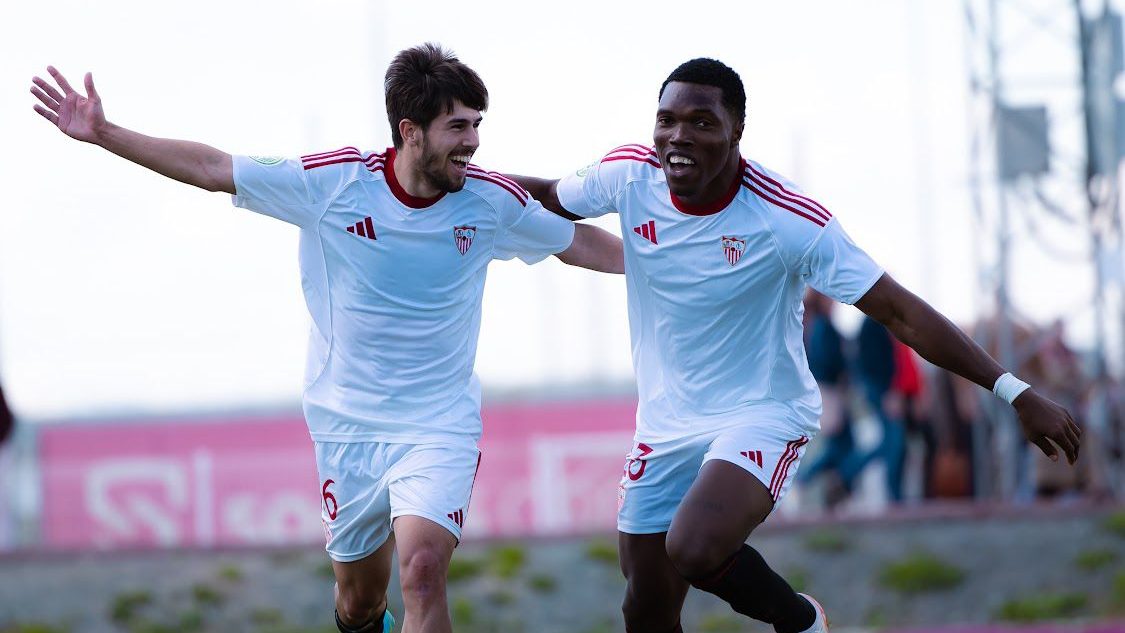 Chimezie Obi renueva con el Sevilla FC: el primer gran fruto del Programa de Alto Rendimiento para talento internacional