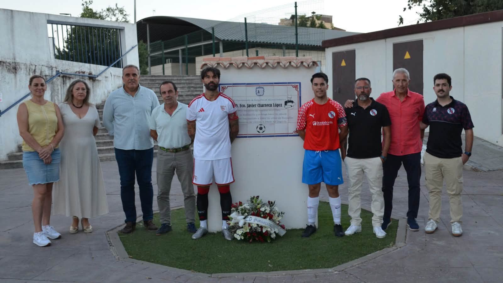 El Sevilla FC D cierra la pretemporada con victoria en el Memorial Charneca